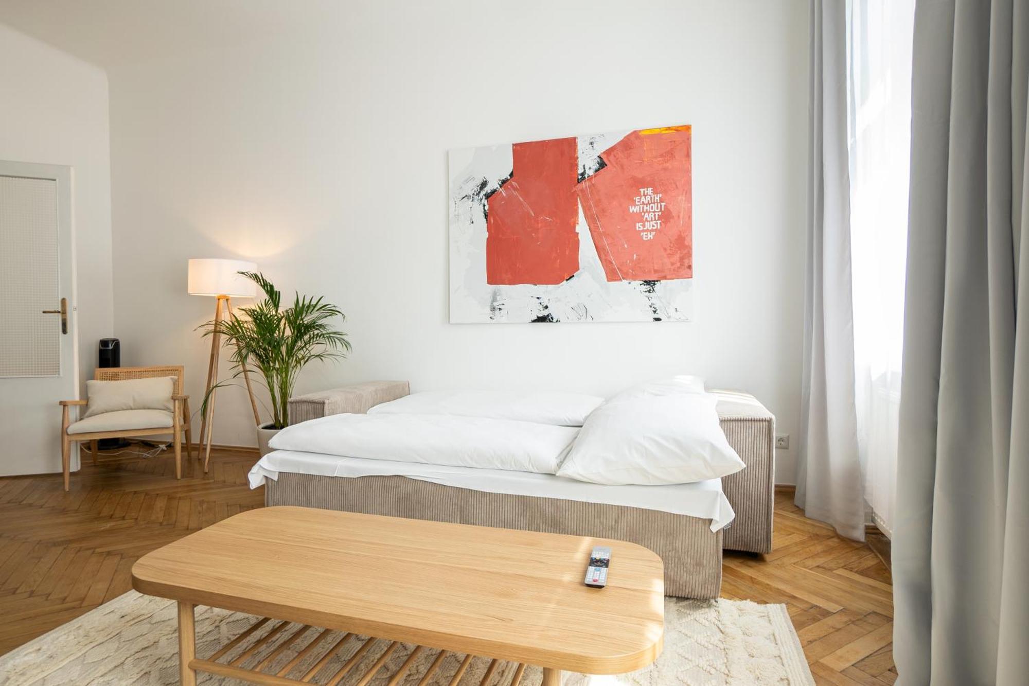 Pet-friendly Modern Near Belvedere Appartamento